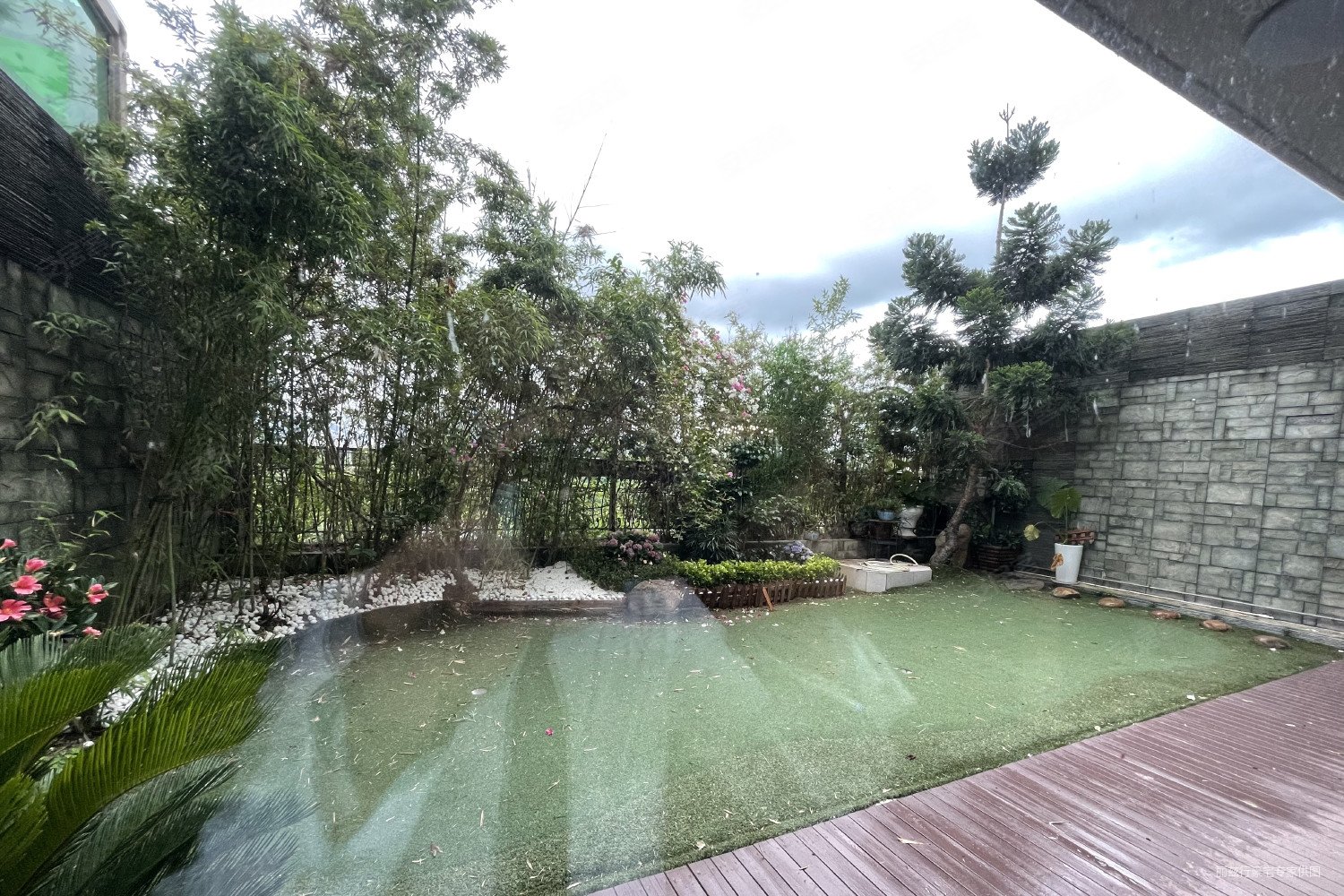 城市山谷(一二期别墅)7室3厅7卫561㎡南北0万