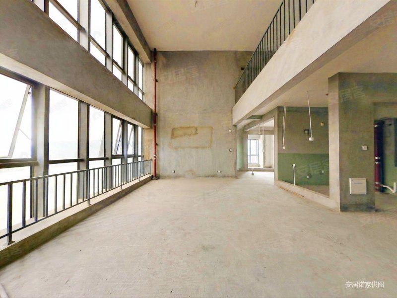 中天金海岸金爵苑天泽江鼎 居住密度低 东南朝向 电梯房