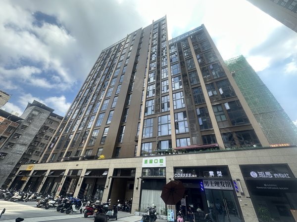 东葛 龙光玖珑华府 复式一房一厅 精装配齐 有钥匙,青秀租房-南宁58