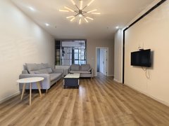 安顺西秀两可间精装公寓出租可注册公司 三室两厅一卫设备齐全，生活便利出租房源真实图片