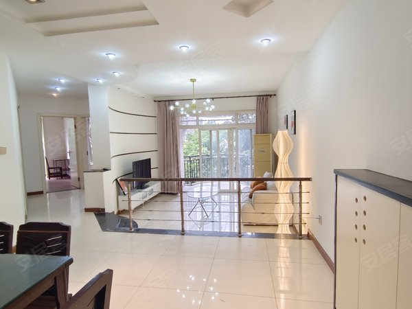 重庆渝北花卉园碧泉花园花卉园地铁口 无中介 可月付 可短租 押一付一