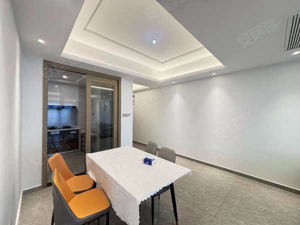 苏州吴中吴中太湖新城天鹅港华庭地铁口精装三房两卫，家具家电齐全，视野好，有钥匙拎包入住。出租房源真实图片