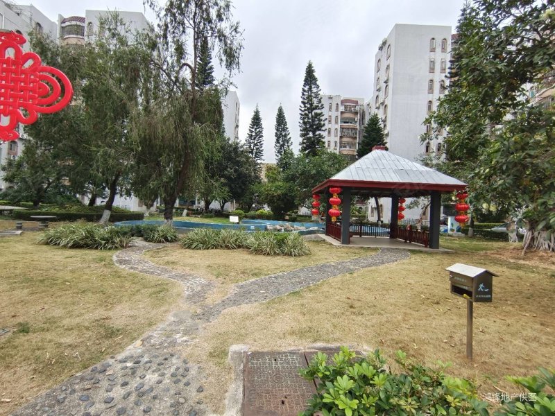 鸿景花园精装3房接地气楼层东南向格局好采光好随时看售150万