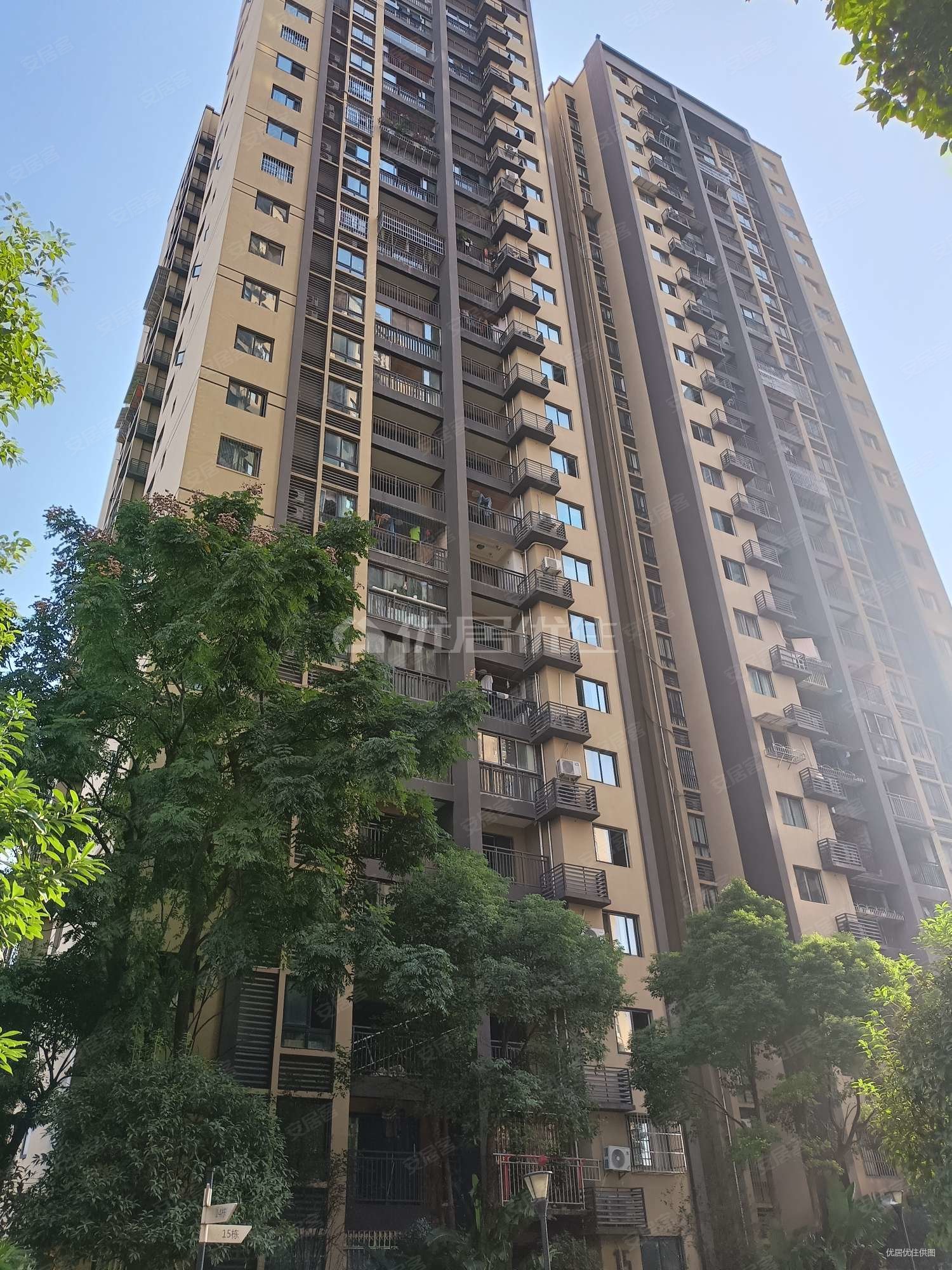 重庆房产网>重庆二手房>九龙坡二手房>中梁山二手房>叠彩西城小区(b区