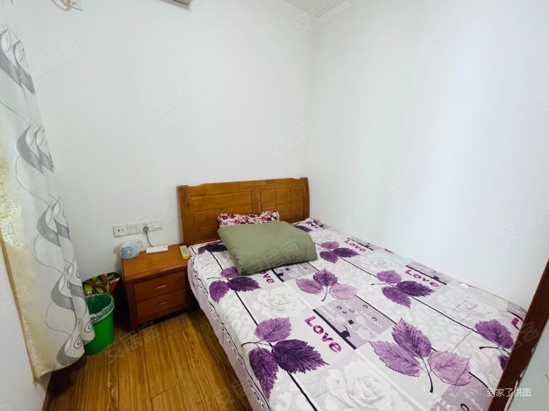 临近步行街轻轨站 商圈 看江精装两房,佳禾鑫ihome二手房,68万,2室2厅