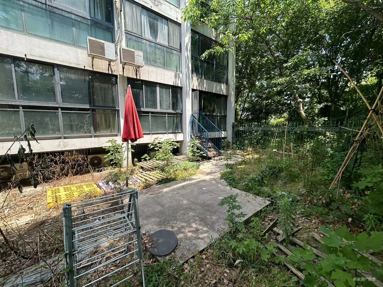 翠屏湾花园城一楼带大院子