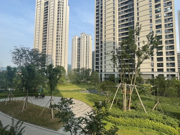 杭州临安临安城区花漫里(临安)首租年付立减1200装修干净清爽家具家电