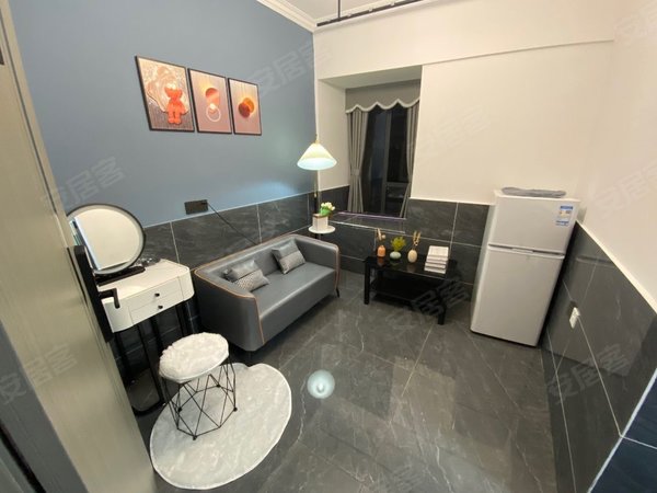 仙桃沙嘴沙嘴城区现代森林翡冷翠短租!月付!