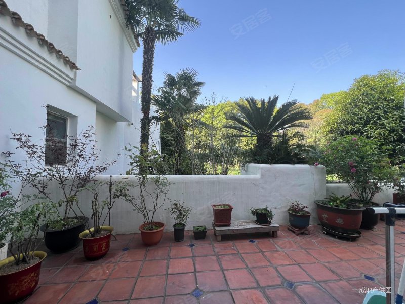 满五 医疗配套成熟,鼎邦丽池二手房,2650万,4室2厅,3卫,278平米-上海