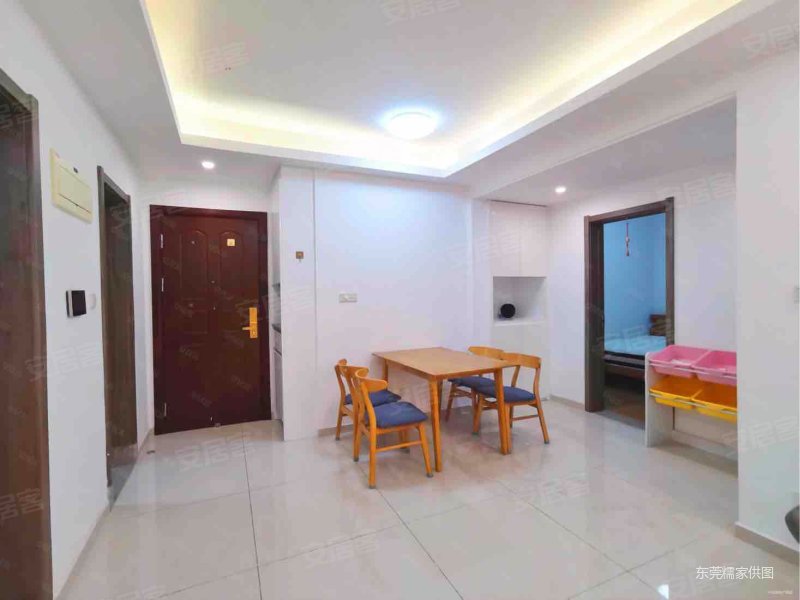 天麟天瑞花园 刚需小三居 次新小区 精装可拎包入住 近地铁