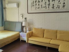 连云港海州苏宁广场苏宁旁 爱民巷 精装一室一厅 采光好 领包入住 看房方便出租房源真实图片