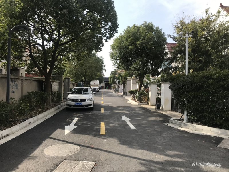 鸿运花园 产权清晰 环境好