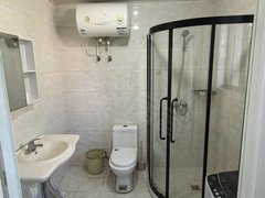 杭州余杭老余杭上新房源实拍实价，宝林西路三房两卫精装修便宜出租停车免费，出租房源真实图片