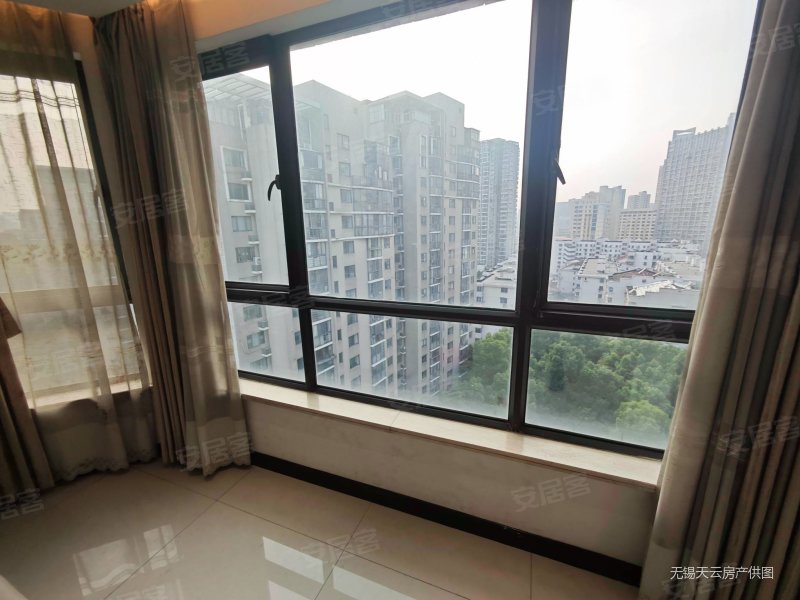 胜利门 中大颐和湾 凤凰城 4房2厅 167平 市中心