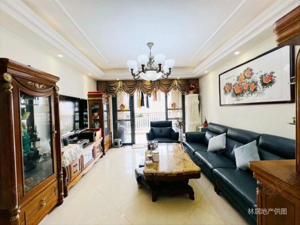 双龙报珠户型,111平方三房,可以看鸟巢,证在手产权清晰!