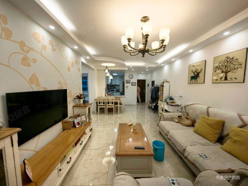 保利达江湾城精装南北通透两居室高楼层采光好港式花园小区