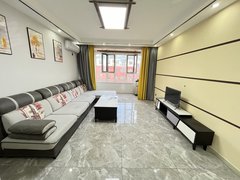 龙井新警察公寓6楼93平标准两室一厅新装修带家具家电带空调