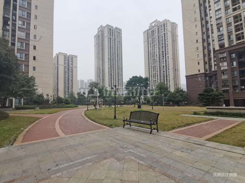 南北通透3室电梯房桥达蓝湾半岛精装看房方便