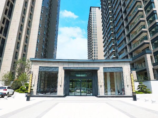 青岛崂山啤酒城佳源华府山海印(商住楼)大平层 套三 高楼层采光好 带