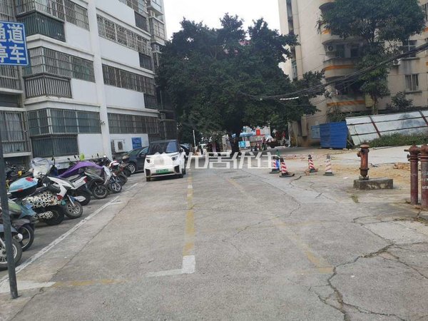 【多图】城市碧园,明秀路租房,职业技术学院精装三房二厅二卫拎包入住