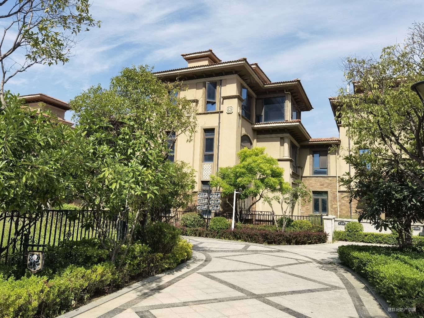 绿地国际生态城三期别墅