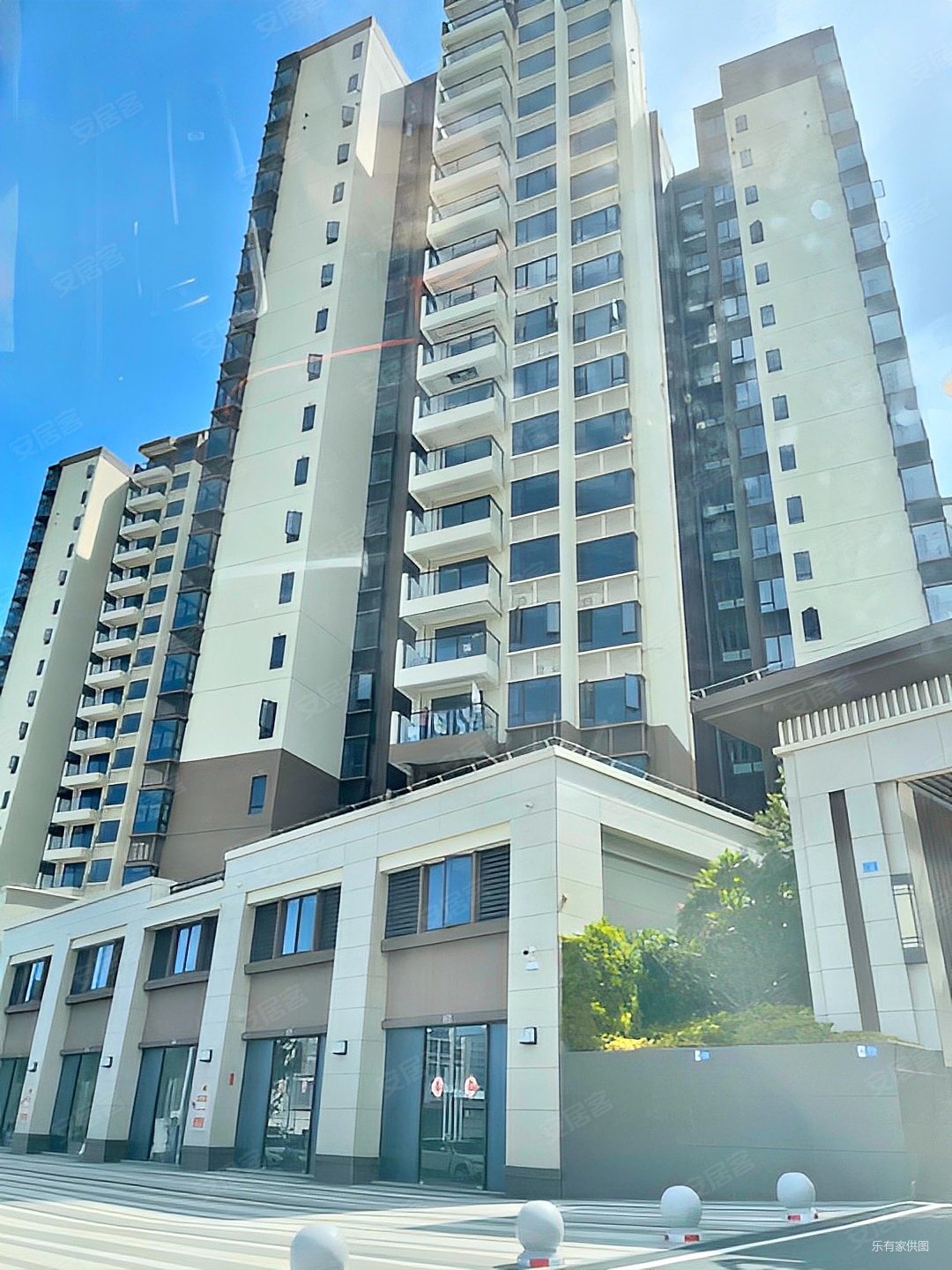 凤岗碧桂园凤清路4室2厅2卫11338平方米