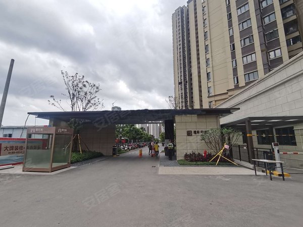 【多图】檀府印象(安置房),良庆镇租房,免物业费送车位 精装三房 家具