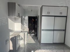 信阳浉河和美广场千盛百货旁，电梯精装1室，呀，手得快一，火车站天润近。出租房源真实图片