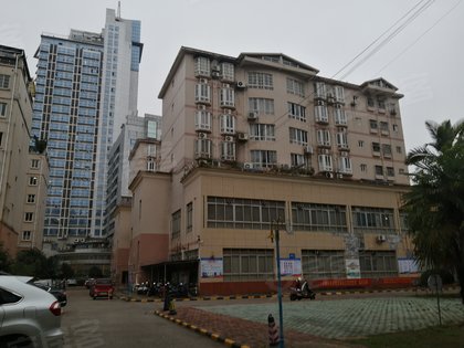 玩耍,适合居住养老的地方生活配套500米万达商圈 楼下联华超市小区在