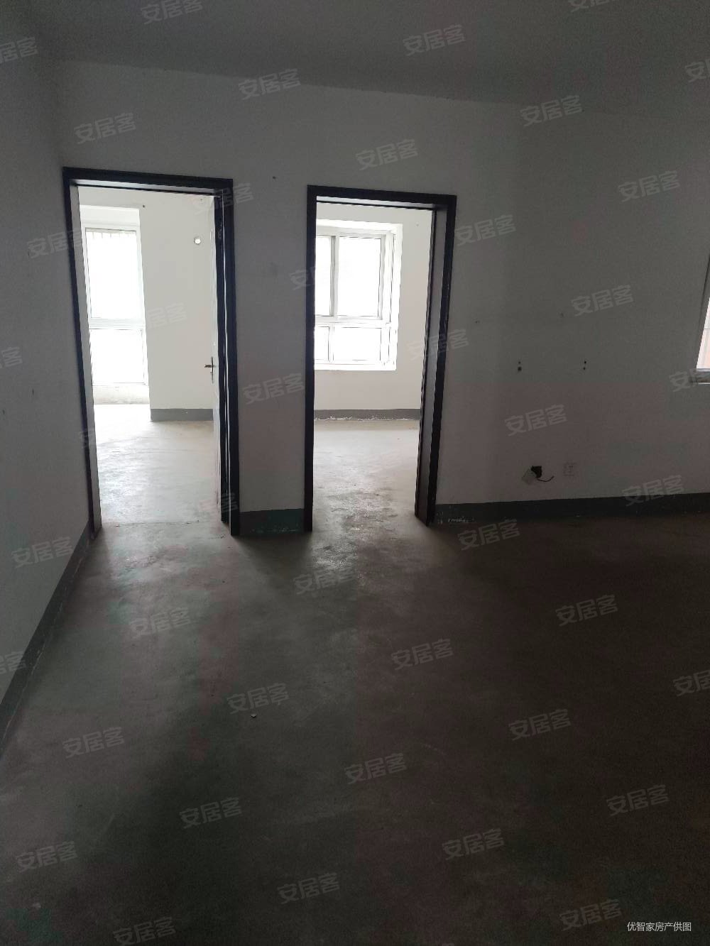 贾汪康馨园2楼车库房东急售