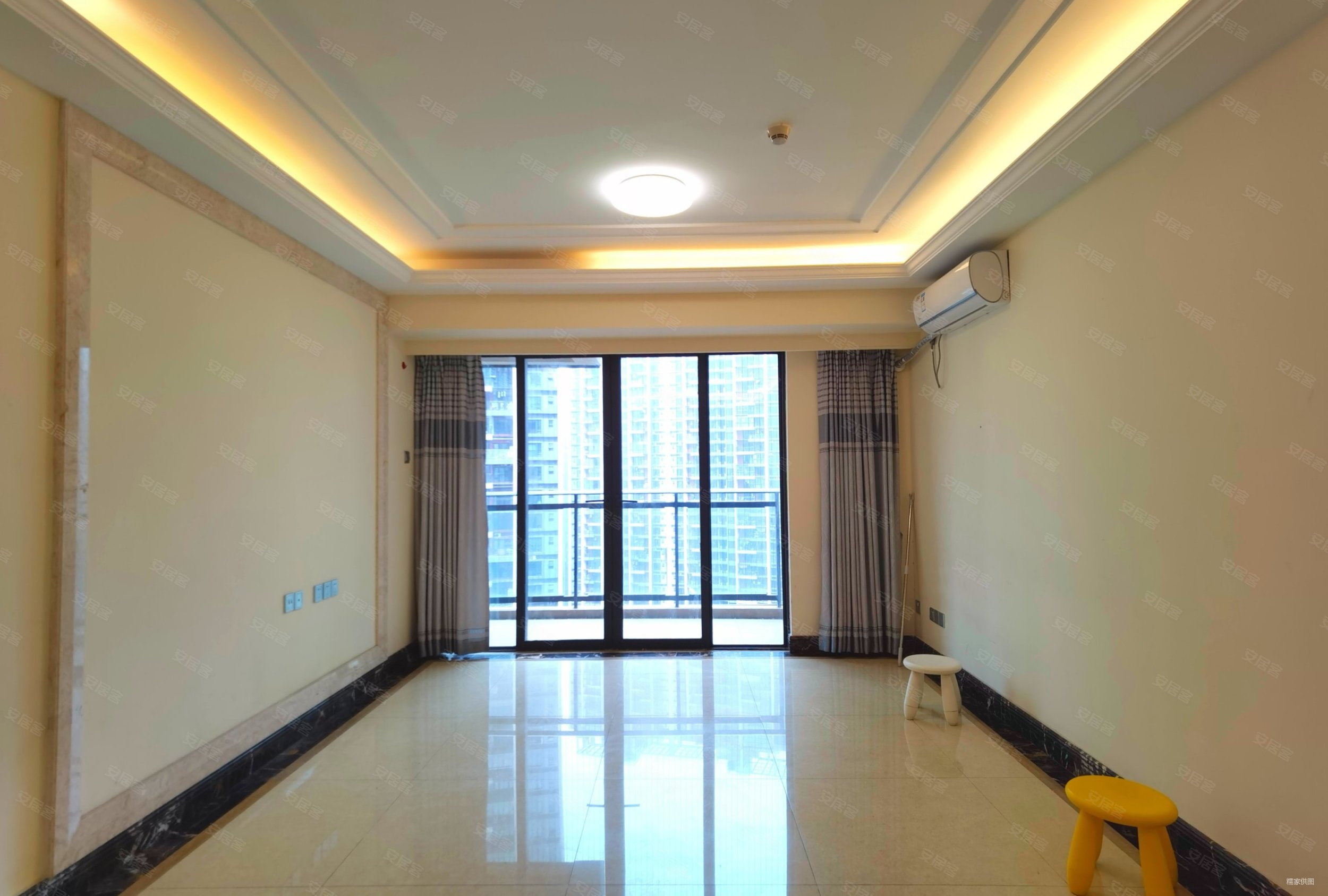 佳兆业城市广场(三期)3室2厅2卫89.14㎡南465万