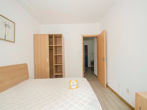 【多图】农房万阳公寓,杨浦大桥租房,新上次新小区12号线 精装两房