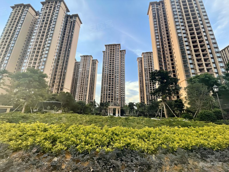 翠珑湾3房2厅带精装红本在手有钥匙随时看房高档小