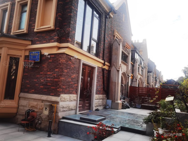 长泰东郊御园 边套大花园 联排别墅 房龄新 装修好 绿化高,长泰东郊