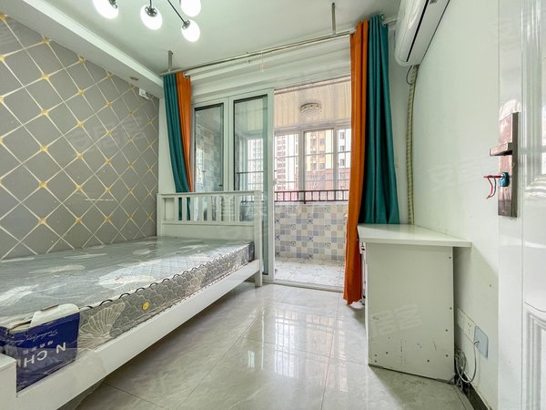 上海浦东曹路金海华城康平佳苑房源采光好,南北通透,业主诚意出出租