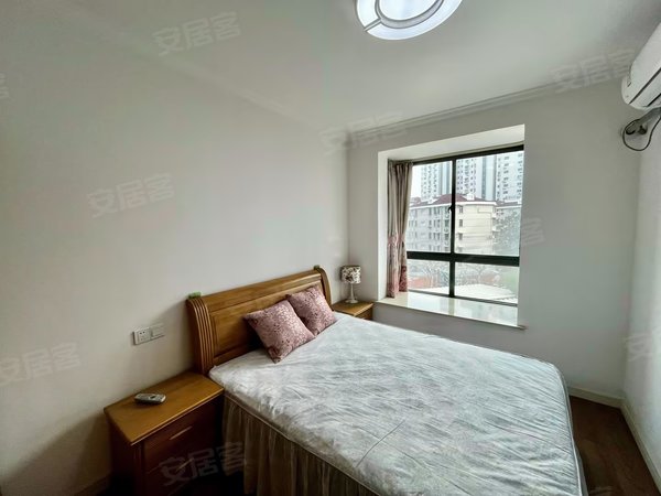 【多图】汇贤雅居,徐家汇租房,低价 近地铁商圈 随时看房 拎包入住