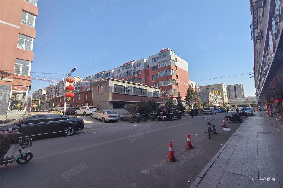 新城区海东路商圈必看好房丽苑小区中间楼层好户型通透两居