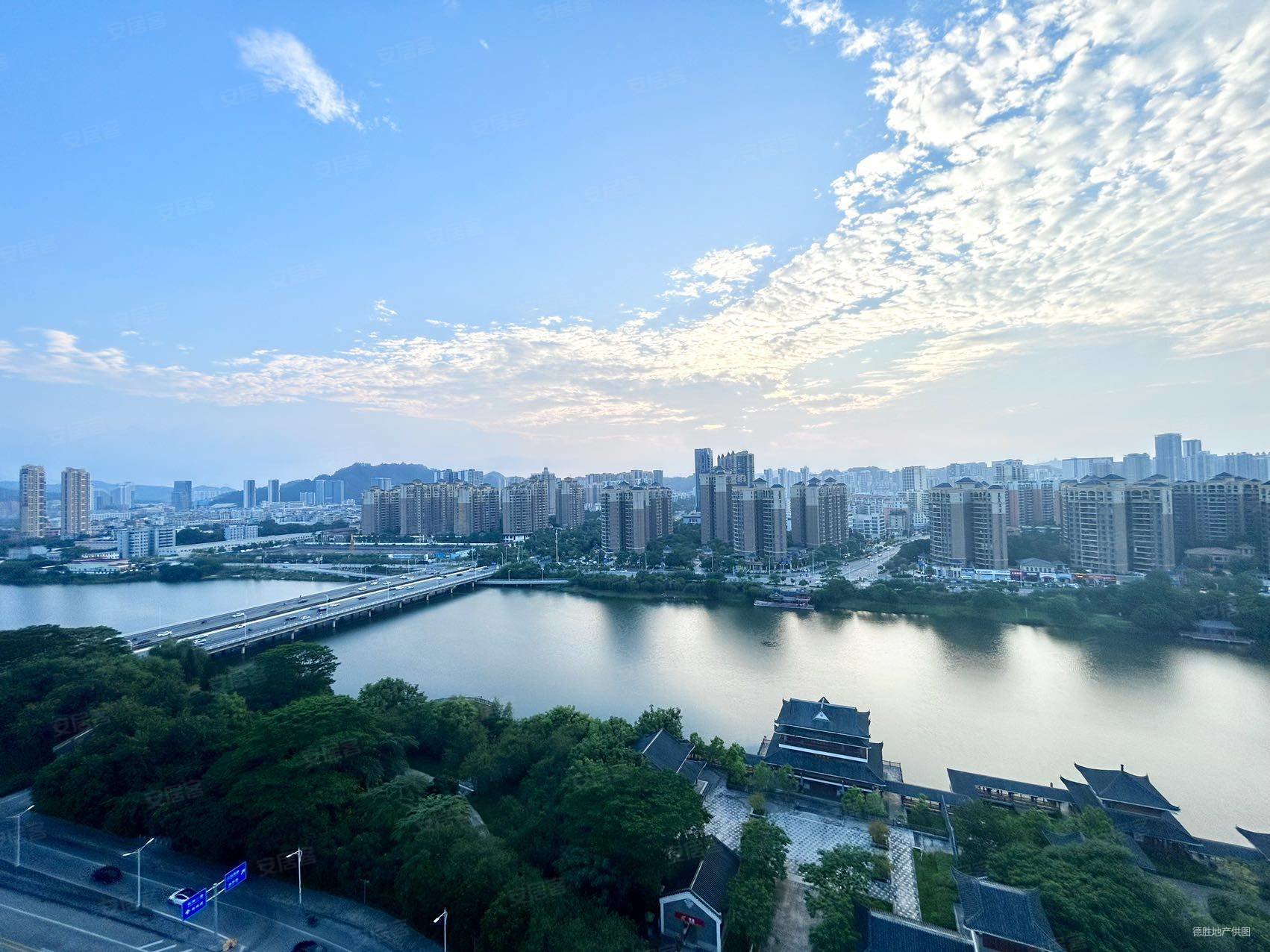 亏本急售泰丰千花岛商业配套齐全小区新双卫正南朝向