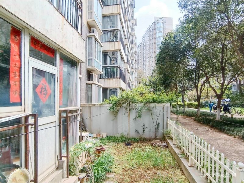 8号线东仪路站世家星城一楼带花园城里的田园梦想随时看