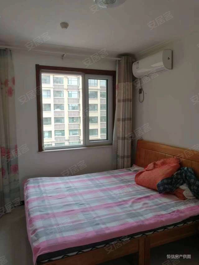 鲁昱绿城3室2厅1卫125㎡南76万