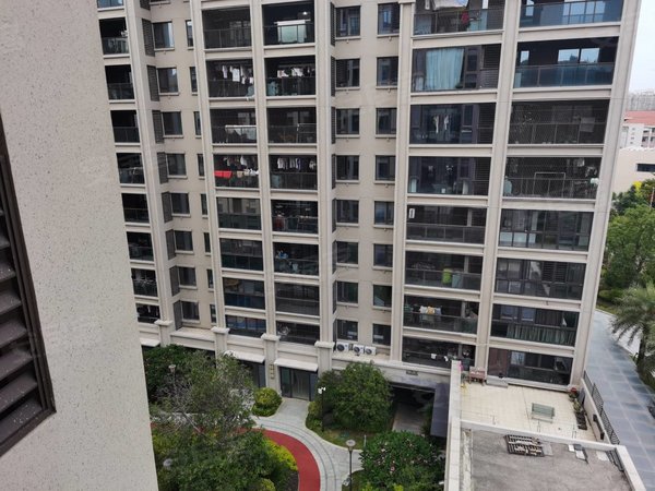 泉州丰泽城东泉州保利城(二期b地块)五中对面 保利二期 精装修3房2厅2