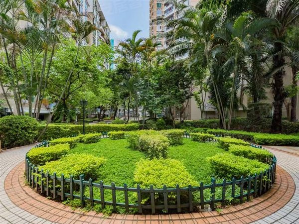 深圳福田景田南聚豪园聚豪园 电梯12楼四房两卫 南向安静 带车位出租