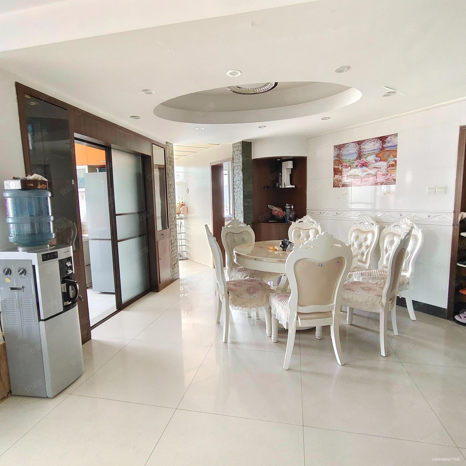 明厨明卫)银海雅苑!精装4房2厅2卫