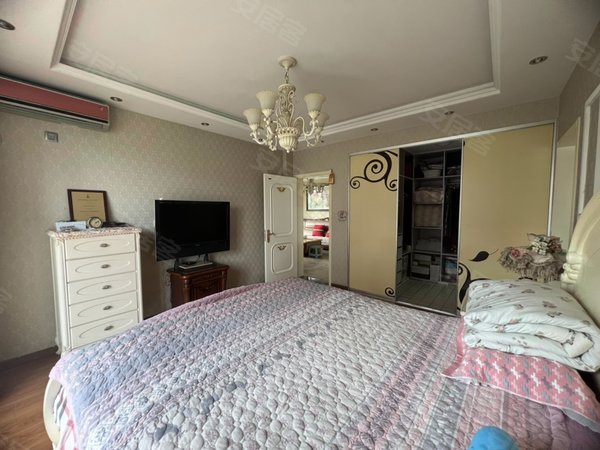 【多图】东方欧博城,望花租房,东方欧博城小区出租三室两厅两卫格局好