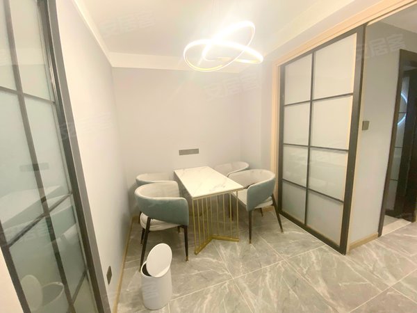上海长宁仙霞光华大厦品质公寓业主急租 威宁路地铁口 居家优选 价格