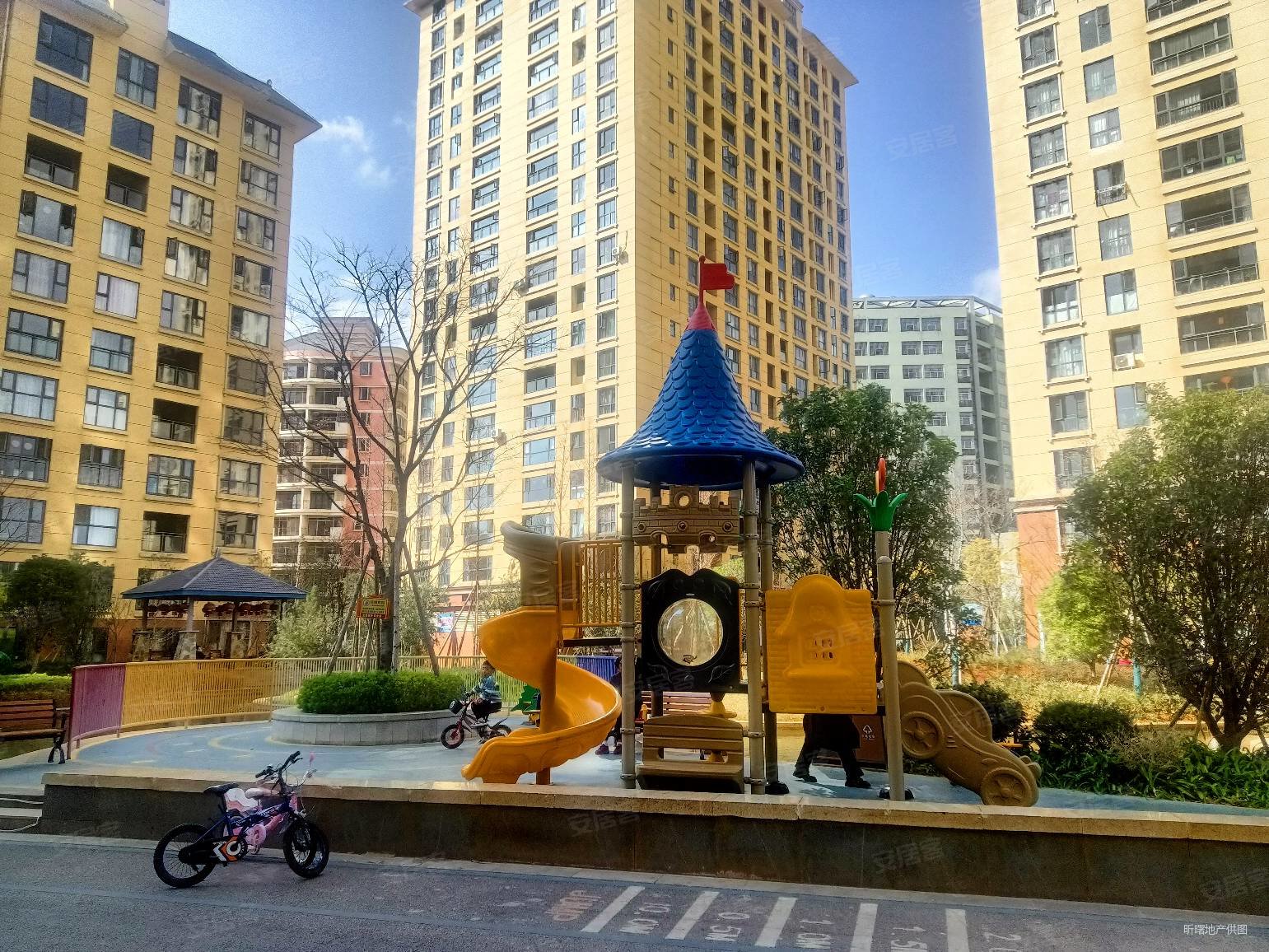 尚源郦城枫桦园