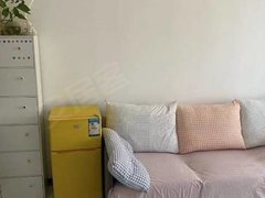 桂林临桂西城大道兴荣郡精装1房1厅 家具家电齐全 拎包入住 智能门锁出租房源真实图片