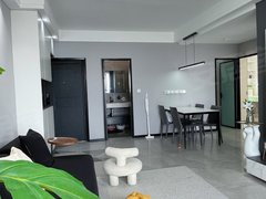 焦作解放解放城区急租浙商城市之星精装3室，出门就是大杨树酒吧一条街拎包入住出租房源真实图片