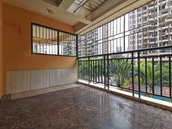 百鸽笼租房,佳兆业可园(南区) 4室2厅3卫 电梯房 精装修154平米,布吉