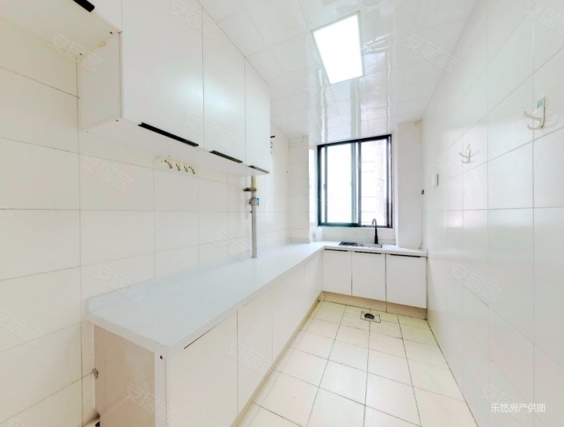 圣荣广场3室1厅1卫115.18㎡南北66万